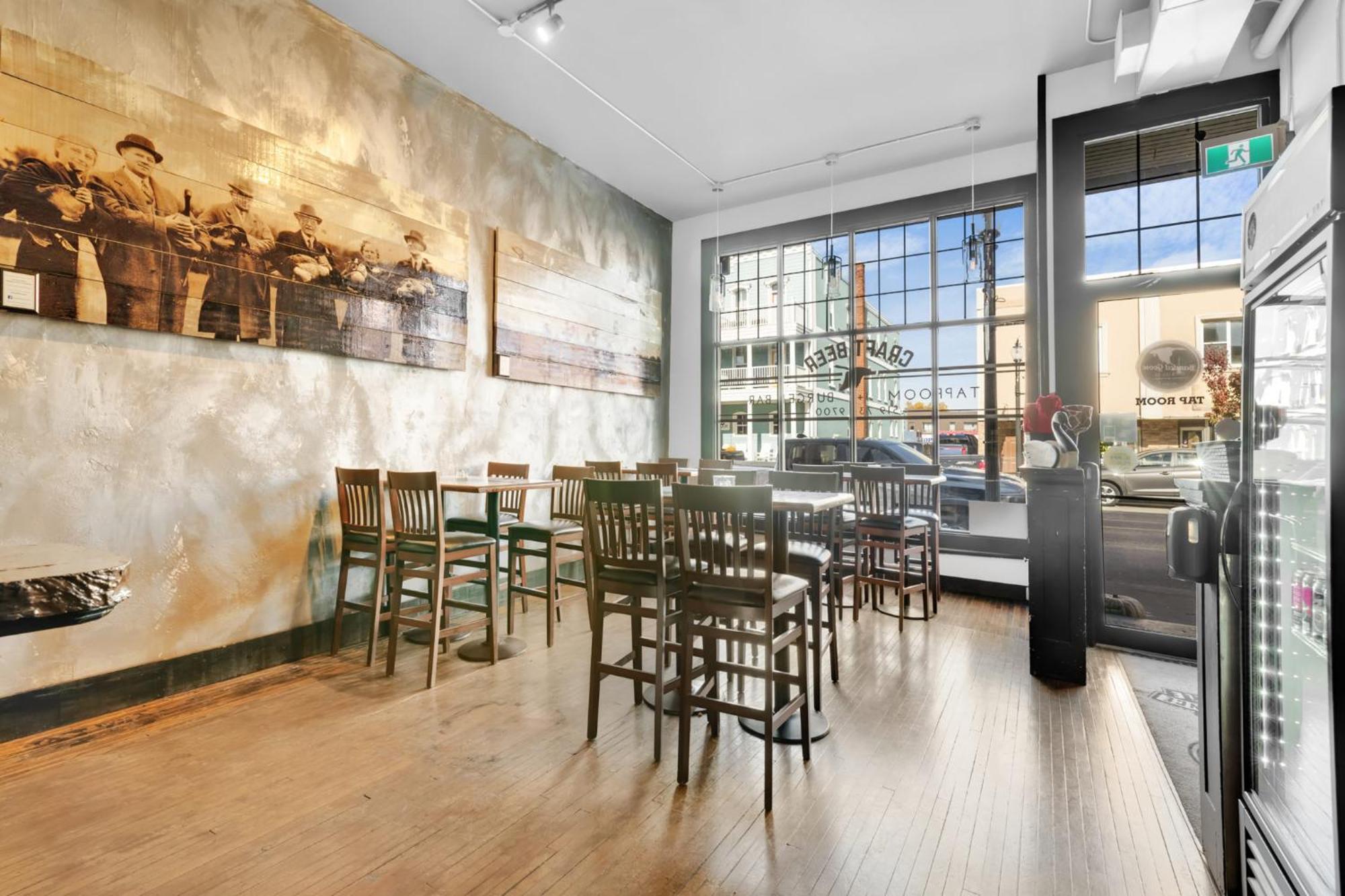 Heart & Hops Brewery Suites Kingsville Exteriör bild