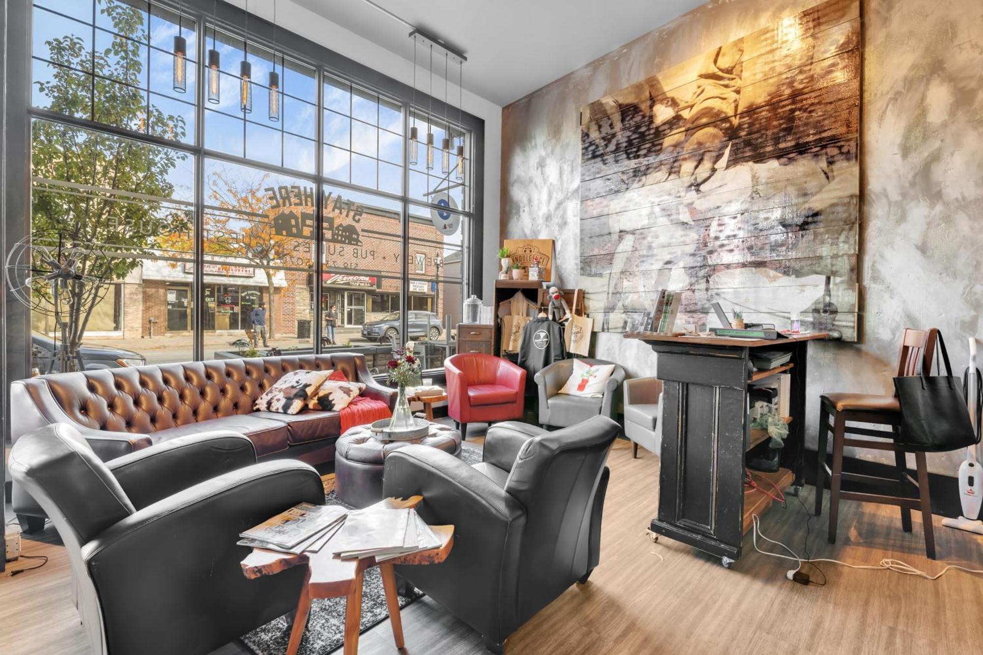 Heart & Hops Brewery Suites Kingsville Exteriör bild