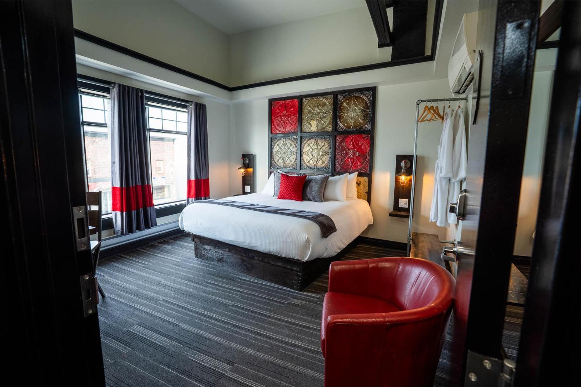 Heart & Hops Brewery Suites Kingsville Exteriör bild